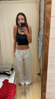 Sadie Mckenna feet photo thumbnail
