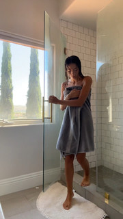 Sadie Mckenna feet photo thumbnail