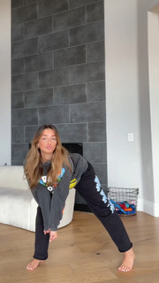 Sadie Mckenna feet photo thumbnail
