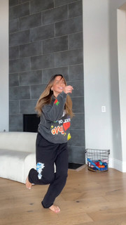 Sadie Mckenna feet photo thumbnail