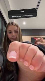 Sadie Mckenna feet photo thumbnail