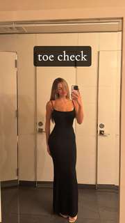 Sadie Mckenna feet photo thumbnail