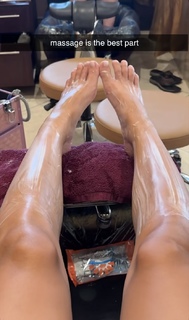 Sadie Mckenna feet photo thumbnail