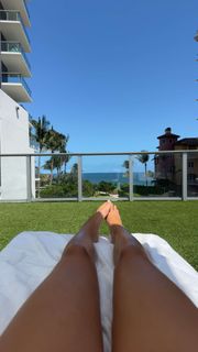 Sadie Mckenna feet photo thumbnail
