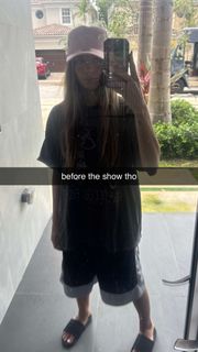 Sadie Mckenna feet photo thumbnail