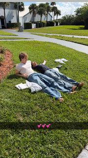 Sadie Mckenna feet photo thumbnail