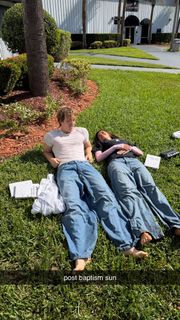 Sadie Mckenna feet photo thumbnail