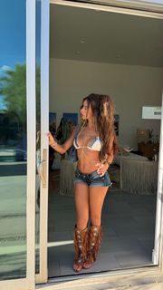Sadie Mckenna feet photo 11