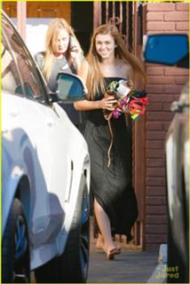 Sadie Robertson feet photo thumbnail