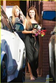 Sadie Robertson feet photo thumbnail