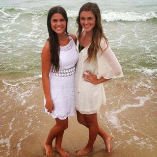Sadie Robertson feet photo thumbnail
