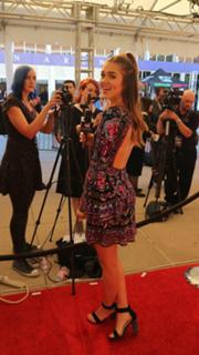 Sadie Robertson feet photo thumbnail