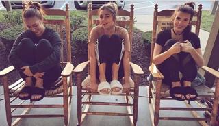 Sadie Robertson feet photo thumbnail