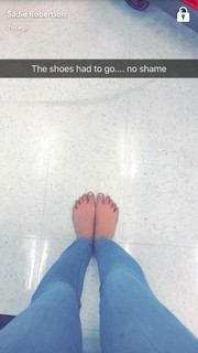 Sadie Robertson feet photo thumbnail