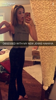 Sadie Robertson feet photo thumbnail