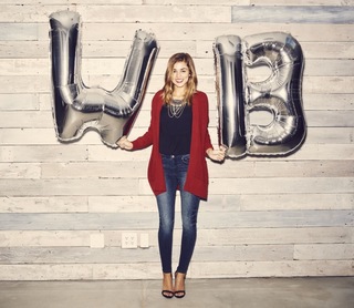 Sadie Robertson feet photo thumbnail