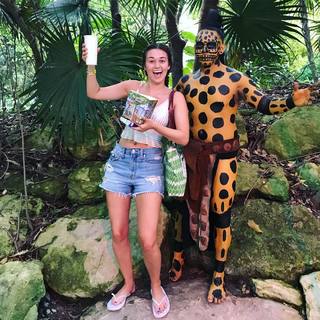 Sadie Robertson feet photo thumbnail