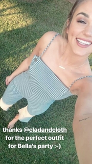 Sadie Robertson feet photo thumbnail