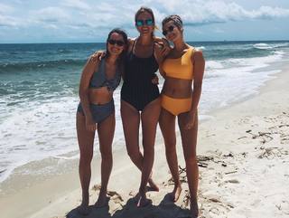 Sadie Robertson feet photo thumbnail