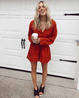 Sadie Robertson feet photo thumbnail