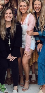 Sadie Robertson feet photo thumbnail