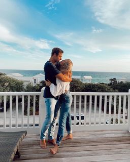 Sadie Robertson feet photo thumbnail