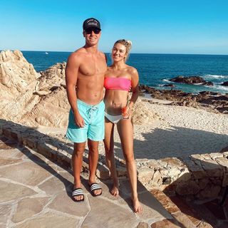 Sadie Robertson feet photo thumbnail