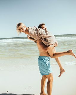 Sadie Robertson feet photo thumbnail