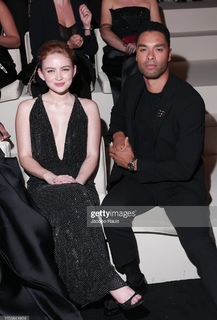 Sadie Sink feet photo thumbnail