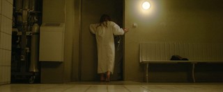 Sadie Sink feet photo thumbnail