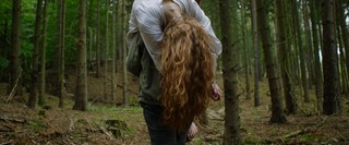 Sadie Sink feet photo thumbnail