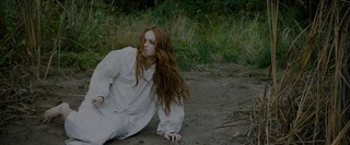 Sadie Sink feet photo thumbnail