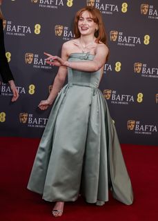 Sadie Sink feet photo 2