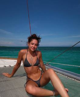 Sadie Stanley feet photo thumbnail