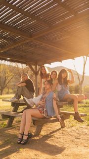 Sadie Stanley feet photo thumbnail