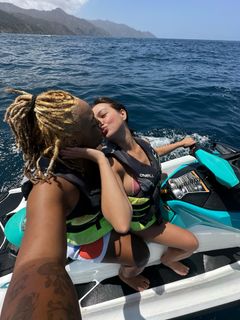 Sadie Stanley feet photo thumbnail