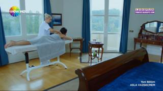 Safak Pekdemir feet photo 4