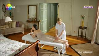 Safak Pekdemir feet photo 2