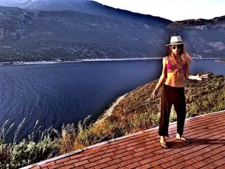 Safak Pekdemir feet photo 11