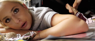 Saffron Barker feet photo thumbnail