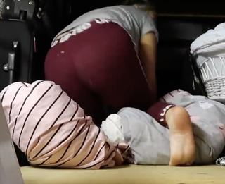 Saffron Barker feet photo thumbnail