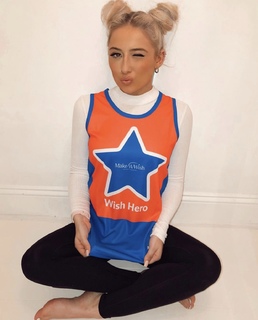 Saffron Barker feet photo thumbnail