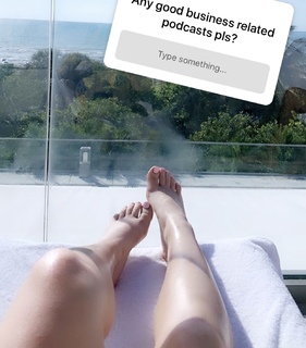Saffron Barker feet photo thumbnail