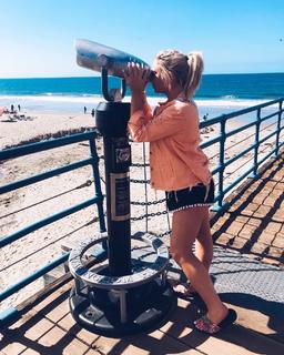 Saffron Barker feet photo thumbnail