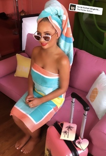 Saffron Barker feet photo thumbnail