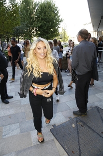 Saffron Barker feet photo thumbnail