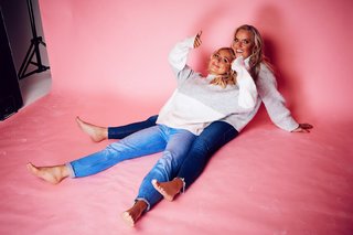 Saffron Barker feet photo thumbnail