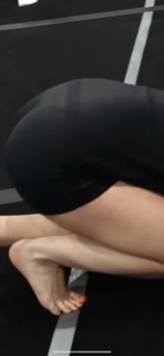 Saffron Barker feet photo thumbnail