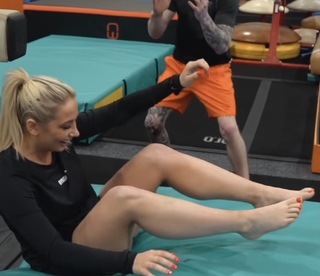 Saffron Barker feet photo thumbnail