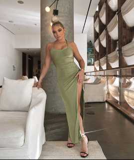 Saffron Barker feet photo thumbnail